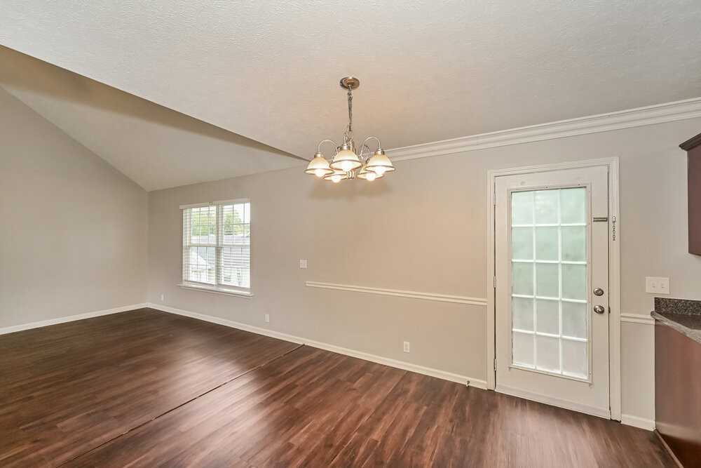 8632 Lawson Dr - Photo 7 of 17