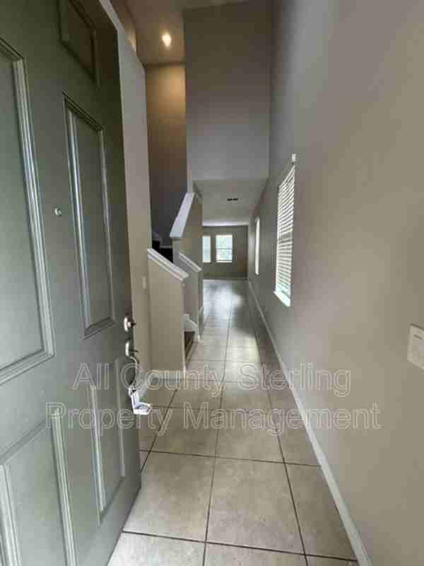 1876 Leather Fern Dr - Photo 4 of 24