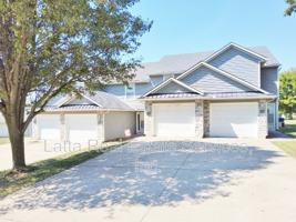 featured image of 3235 Sw Iron Creek Dr