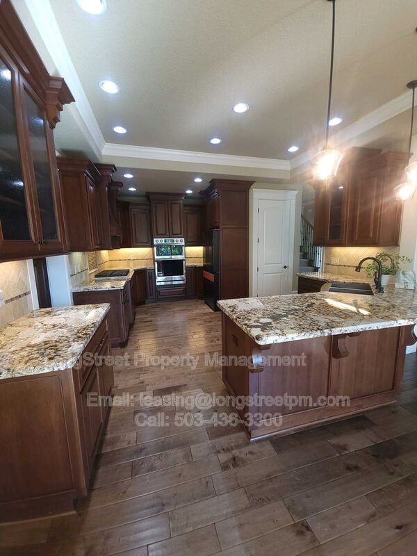 9739 Nw Henry Ct - Photo 5 of 50