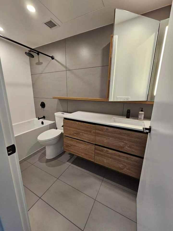 13428 105 Ave - Photo 3 of 8