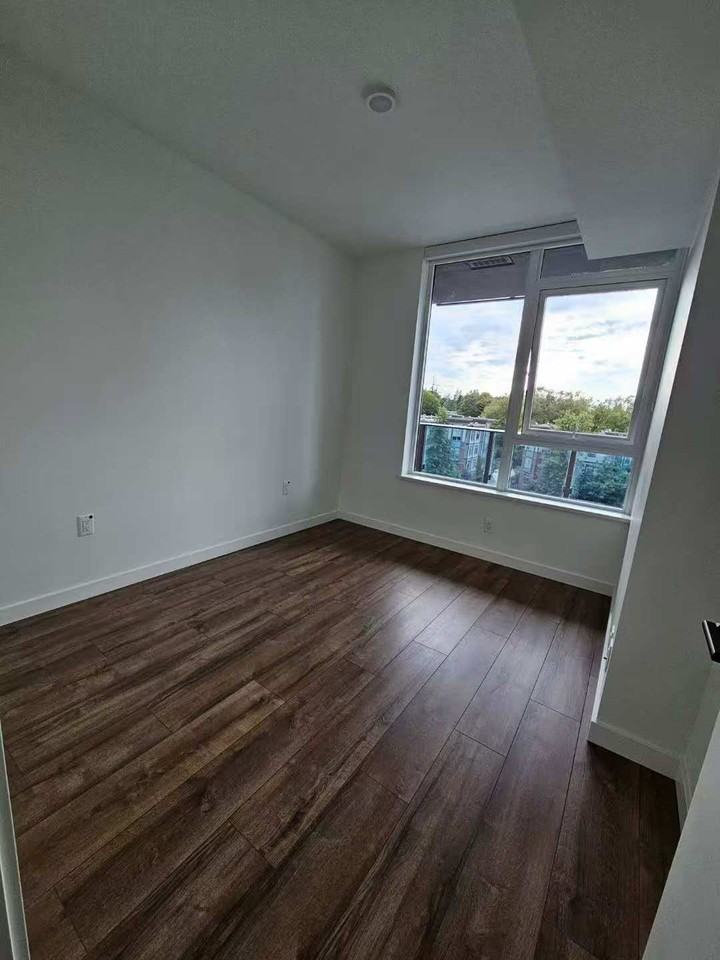 13428 105 Ave - Photo 7 of 8
