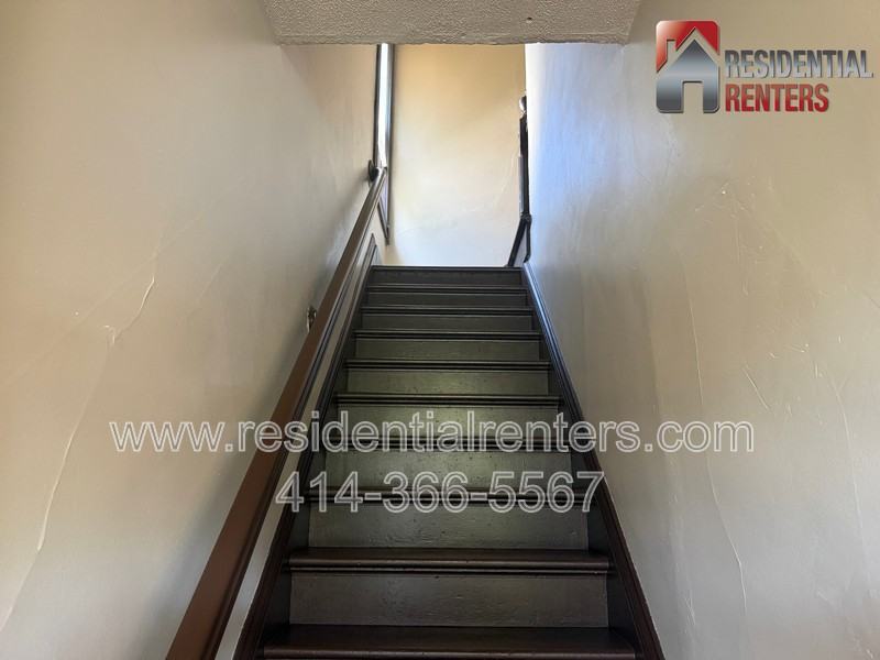2454 N Booth St - Photo 3 of 12