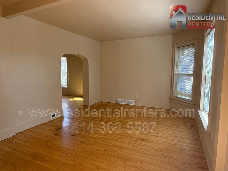2454 N Booth St - Photo 4 of 12