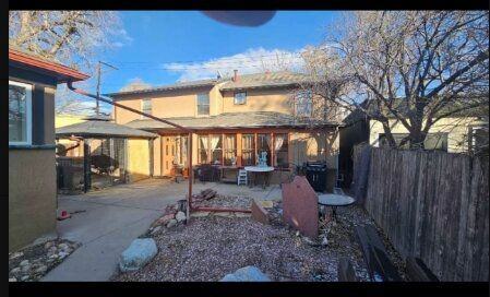 44 N Lincoln St - Photo 4 of 19