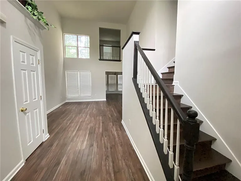 1110 Winter Park Ln - Photo 3 of 21