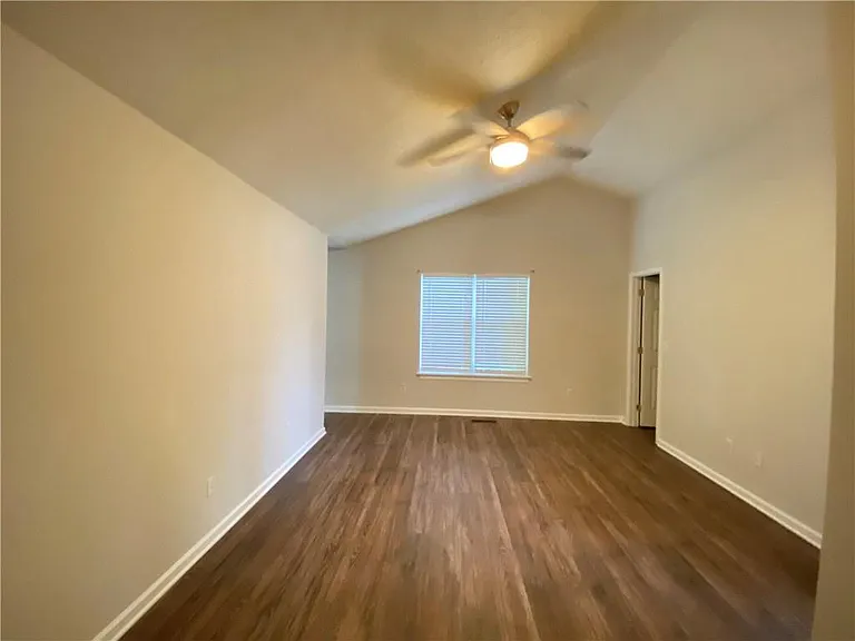 1110 Winter Park Ln - Photo 7 of 21