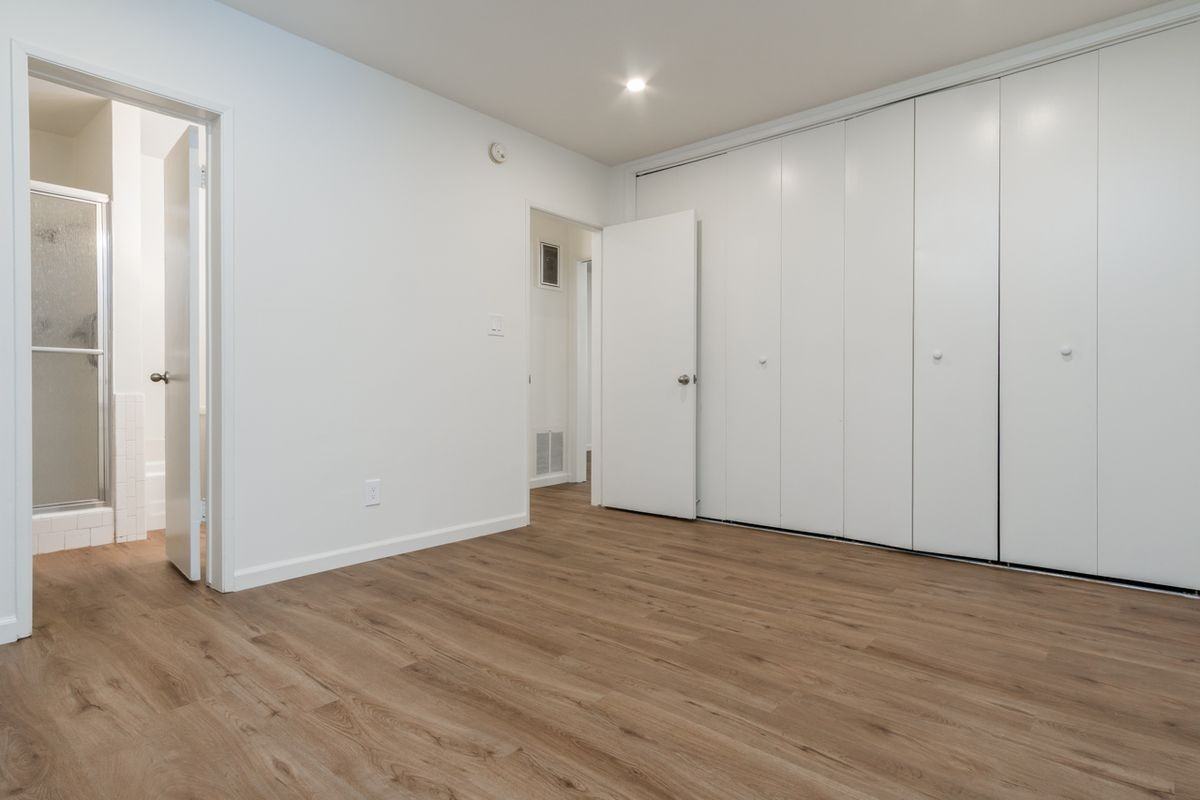4653 Fulton Ave ##2 - Photo 4 of 9