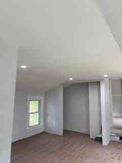 543 Ames St - Photo 6 of 11