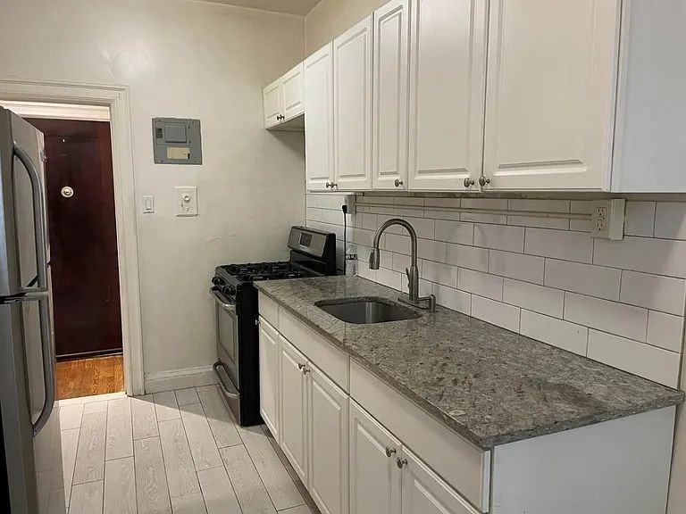 7427 Jfk Blvd E ##1 - Photo 3 of 14