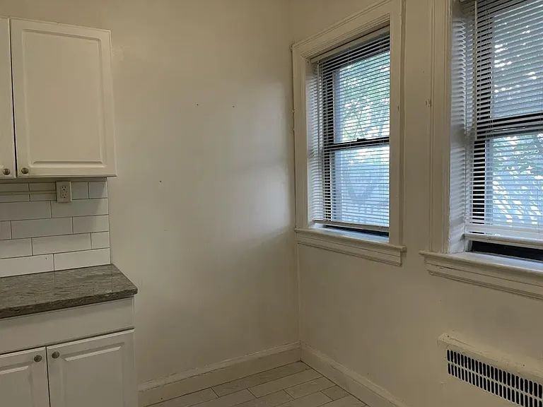 7427 Jfk Blvd E ##1 - Photo 4 of 14