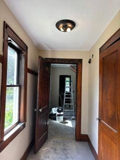541 Ames St - Photo 2 of 6