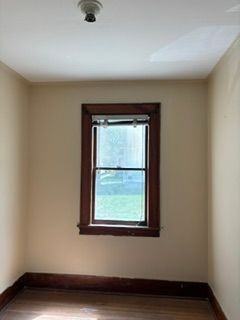 541 Ames St - Photo 5 of 6