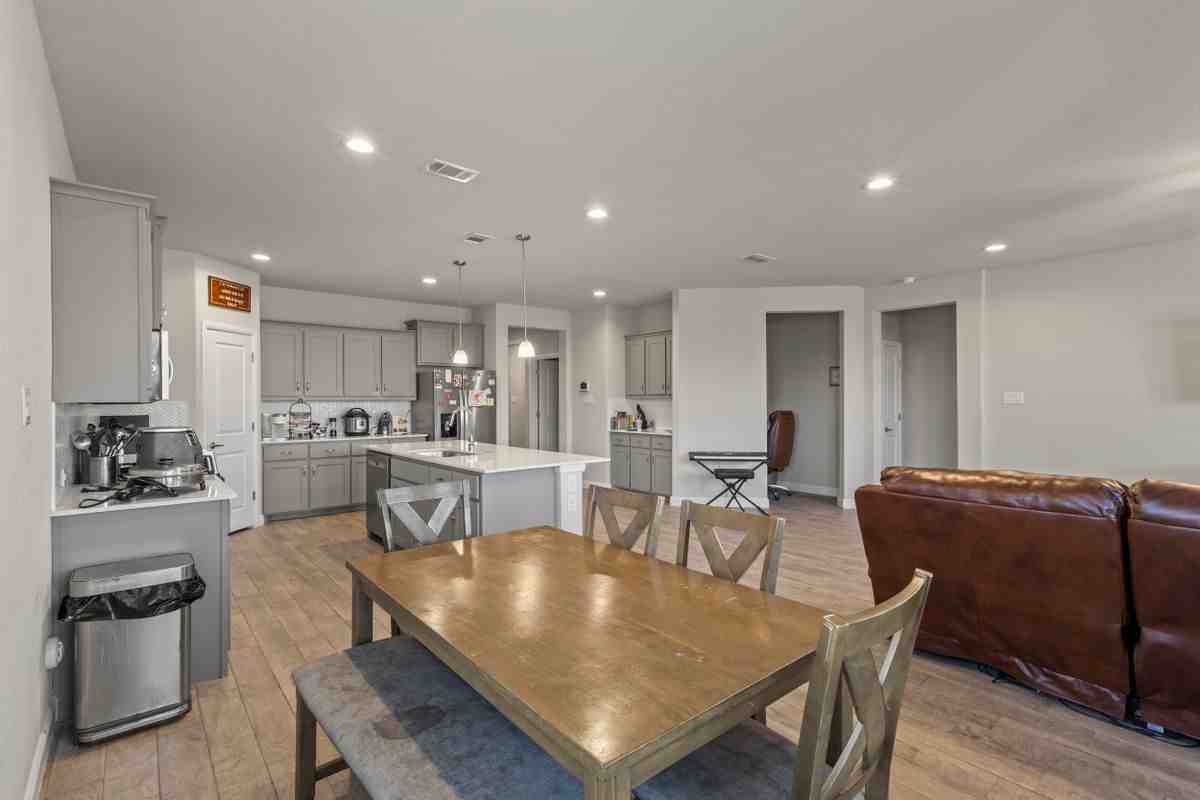 14516 Bootes Dr - Photo 3 of 12