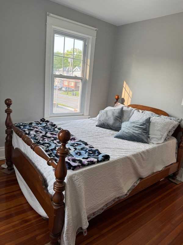 722 Columbia Tpke - Photo 2 of 13