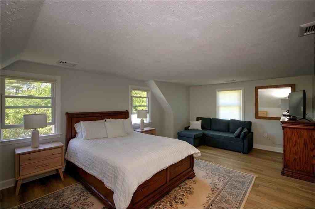 27 Sunset Dr - Photo 3 of 19