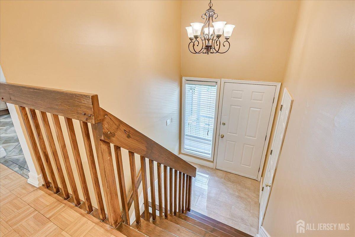 3902 Spring Brook Dr - Photo 7 of 45