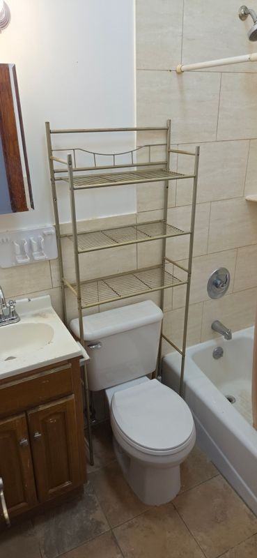 11310 Farmers Blvd ##2r - Photo 5 of 9