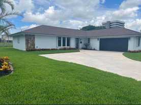 331 S Sequoia Dr - Photo 1 of 1