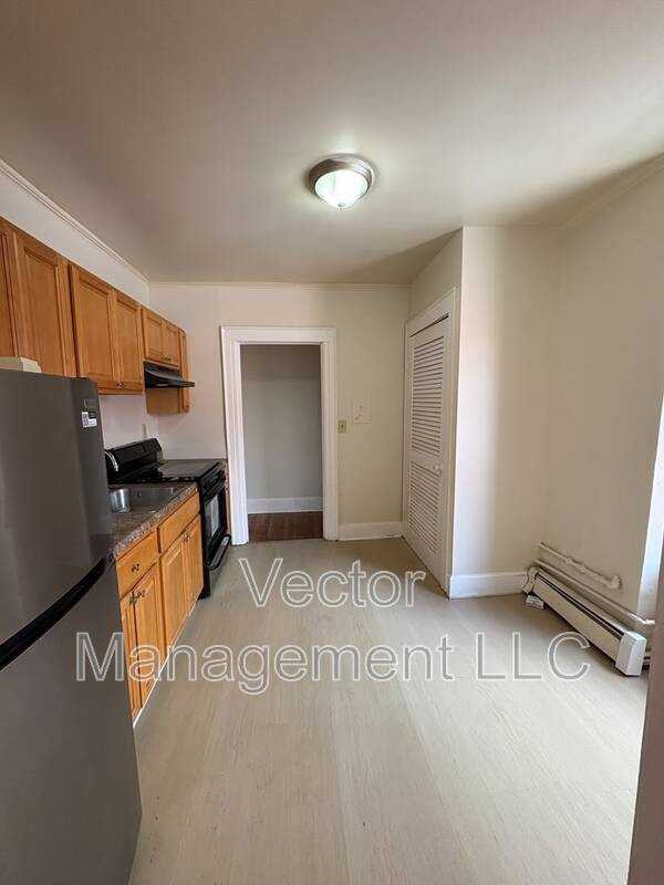 1160 Dixwell Ave - Photo 2 of 9