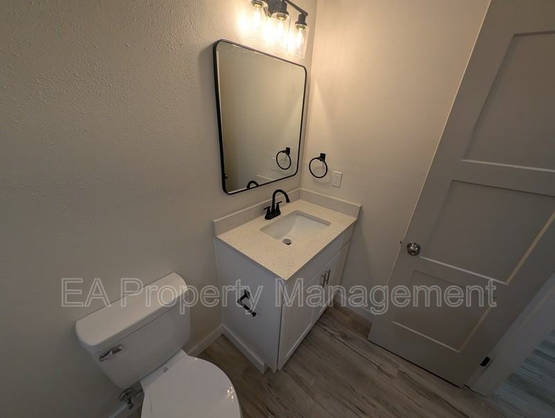 443 Trumbull Ave Se #1 - Photo 7 of 8