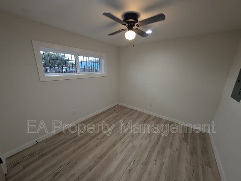 443 Trumbull Ave Se #2 - Photo 5 of 8