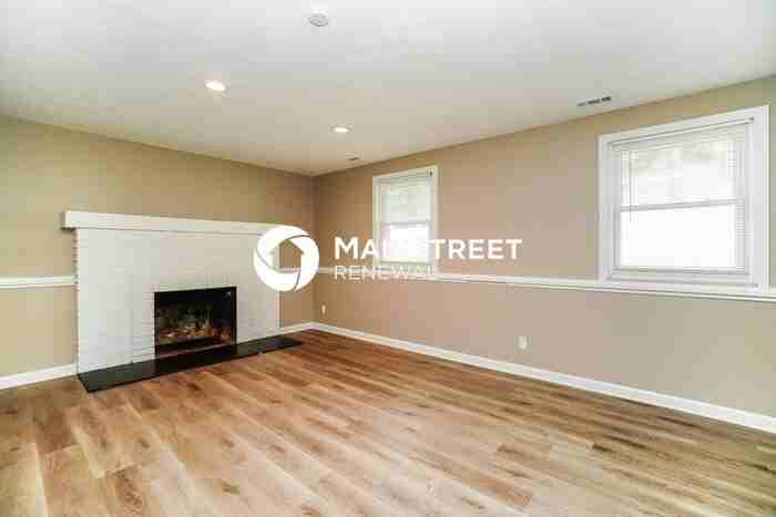 557 Hunt Valley Dr - Photo 4 of 19