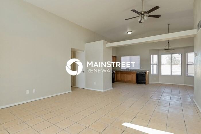 1880 W Mountain Oak Ln - Photo 3 of 16