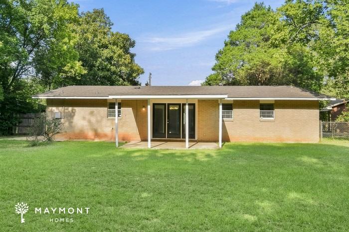 6224 Nature Ct - Photo 4 of 15