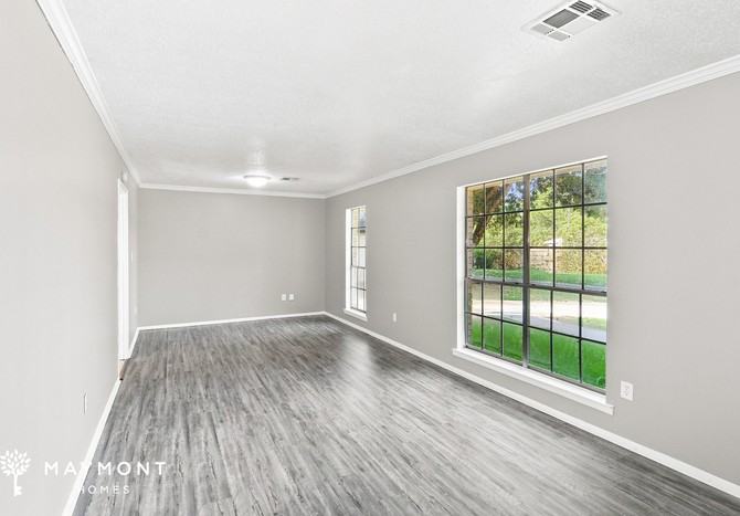 6224 Nature Ct - Photo 5 of 15