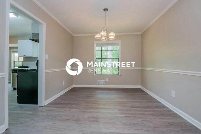 6847 Shangrila Way - Photo 4 of 17