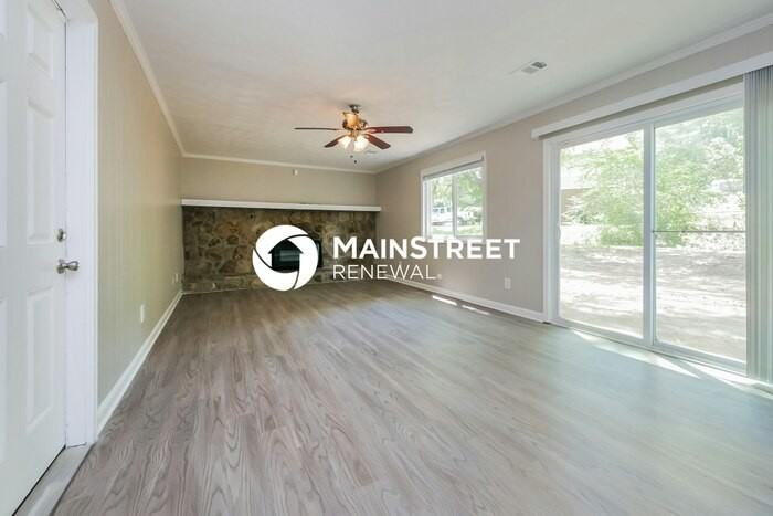 6847 Shangrila Way - Photo 7 of 17