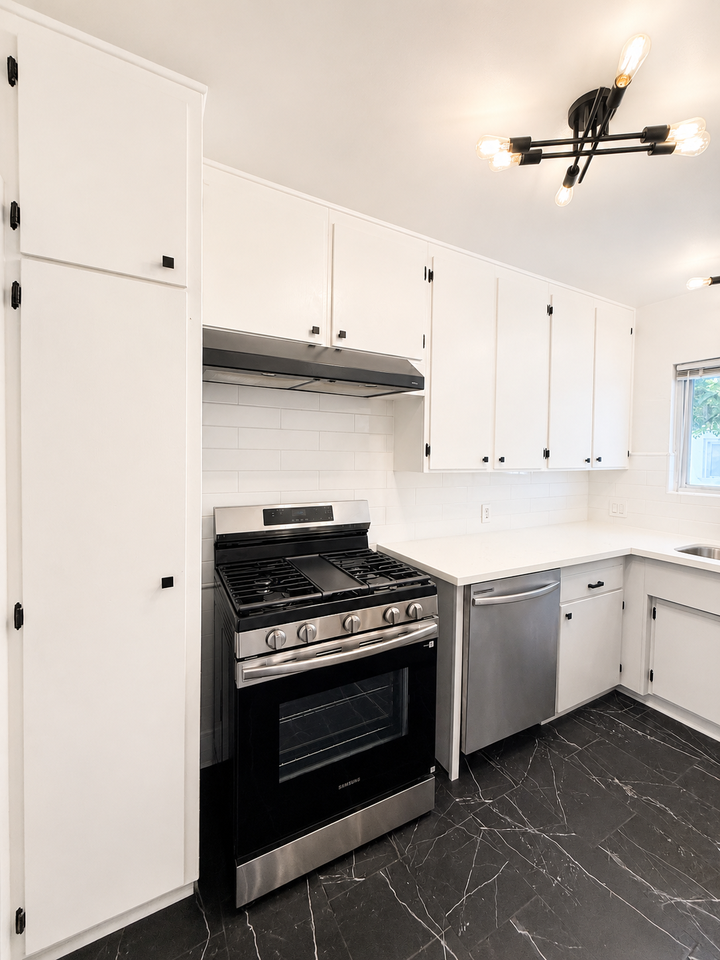 8520 Sherwood Dr #3 - Photo 6 of 13
