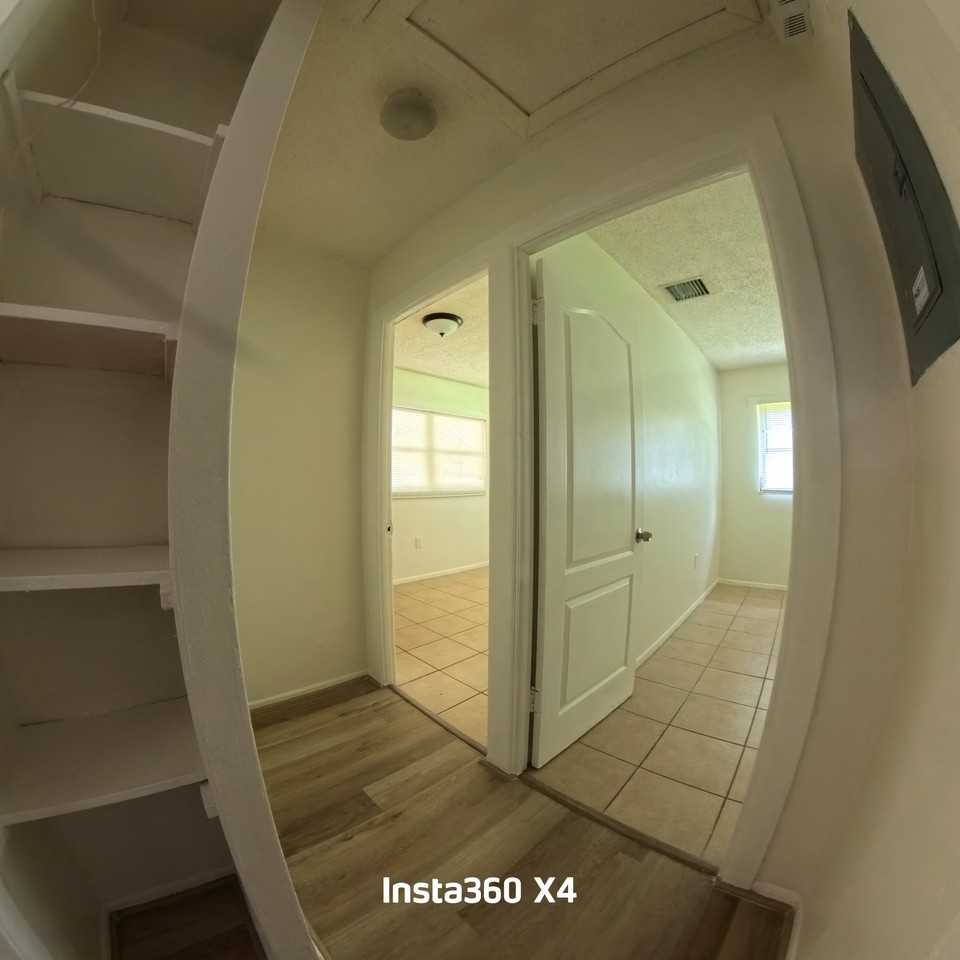2031 W South St #4 - Photo 6 of 14