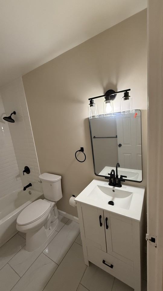 5303 Harding Hwy #1305 - Photo 7 of 9