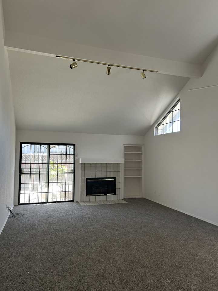 1229 W Bullard Ave #0