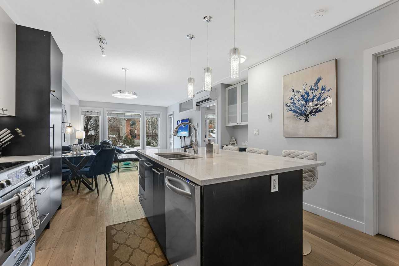 836 Royal Ave Sw - Photo 7 of 50