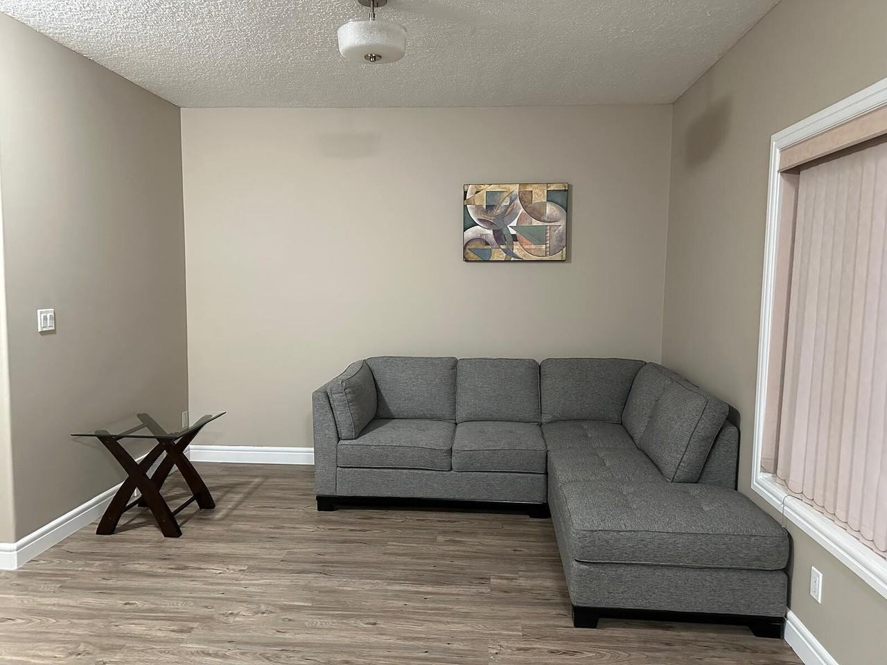 9020 90 Ave Nw - Photo 4 of 19