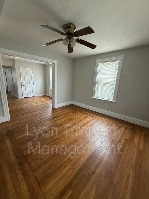 318 Paradis Ave #3 - Photo 2 of 12