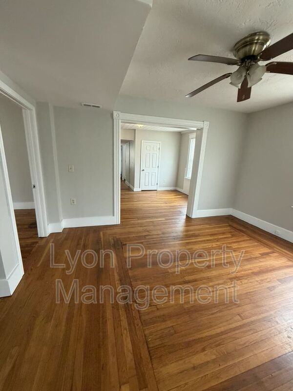 318 Paradis Ave #3 - Photo 5 of 12