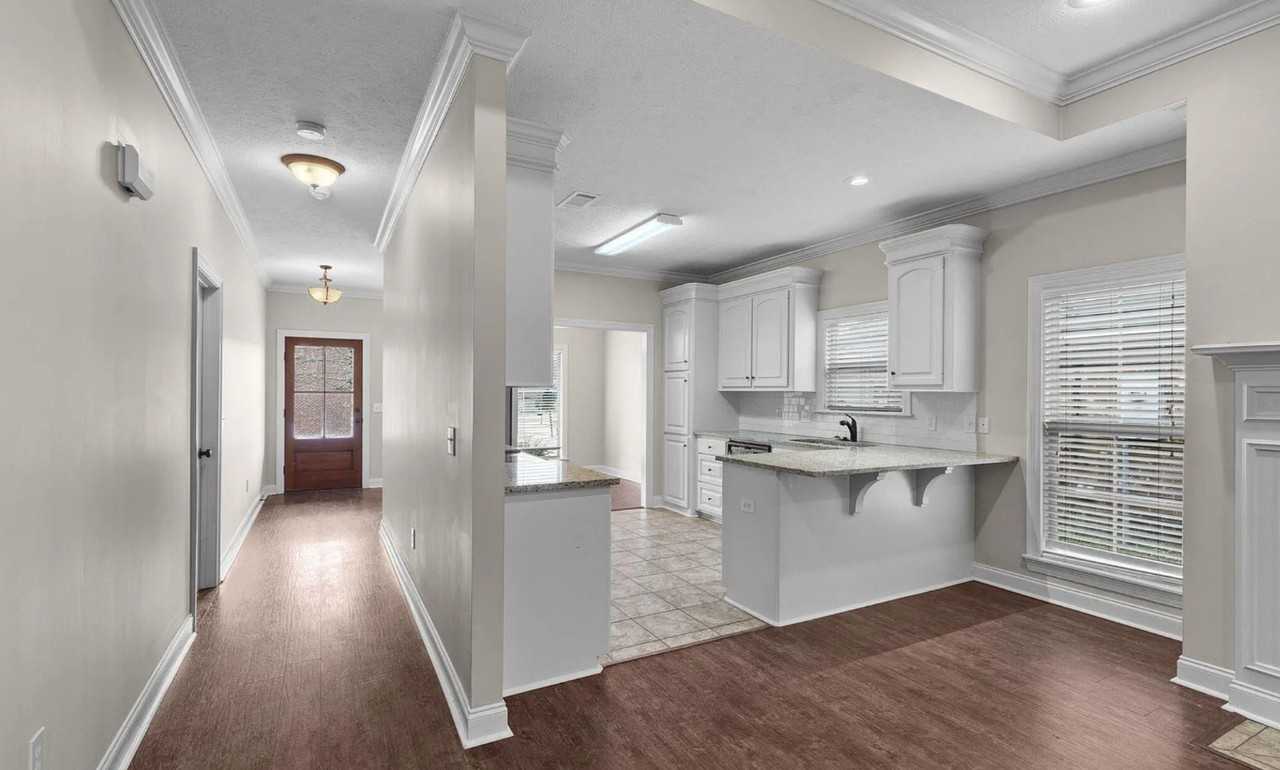 728 Chambord Dr #NA - Photo 3 of 14