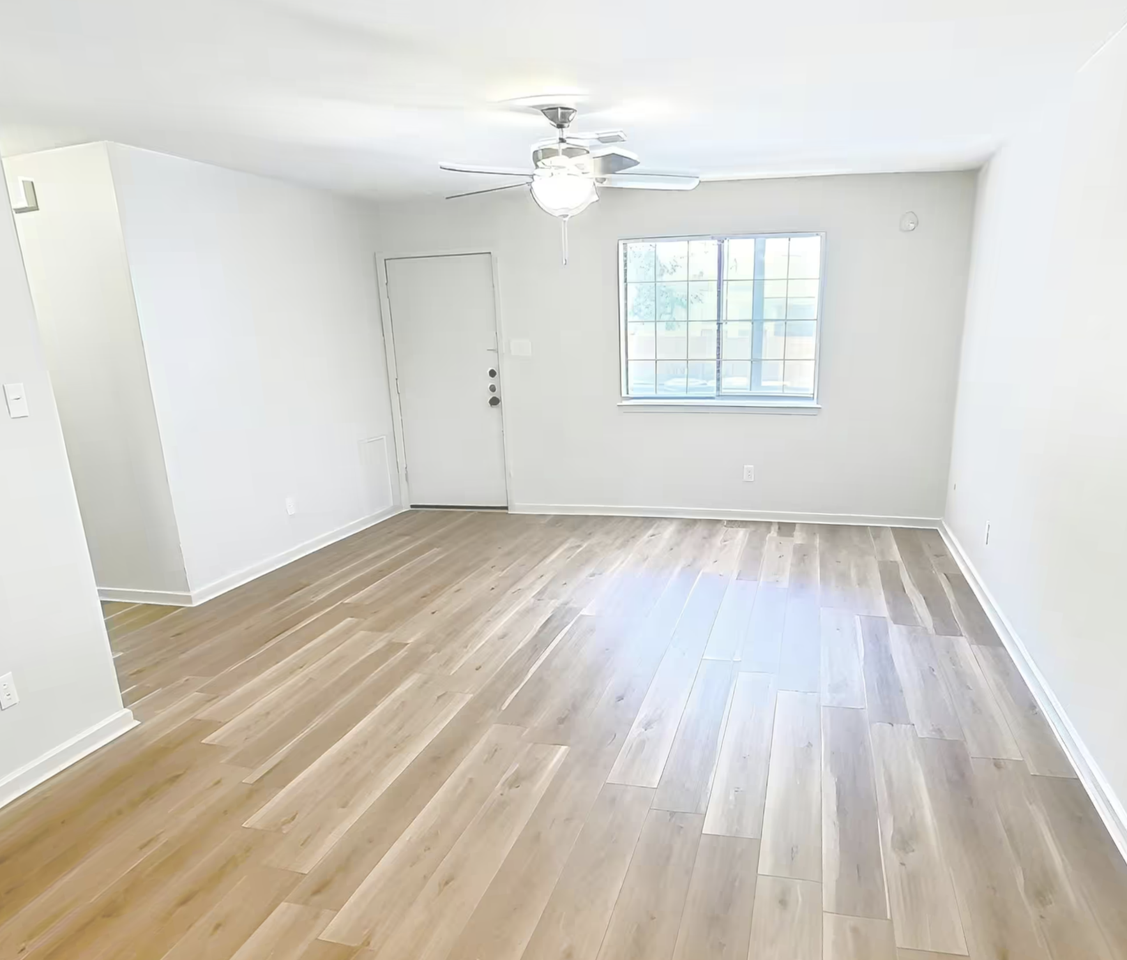 1015 W Martin Luther King Dr #C - Photo 2 of 12