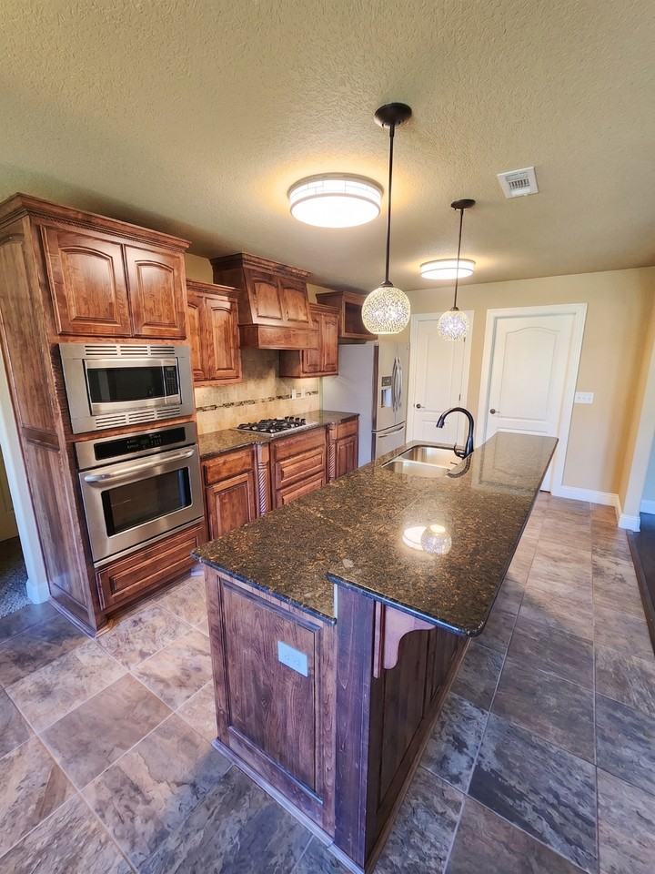 2912 N 16th St #NA - Photo 5 of 22