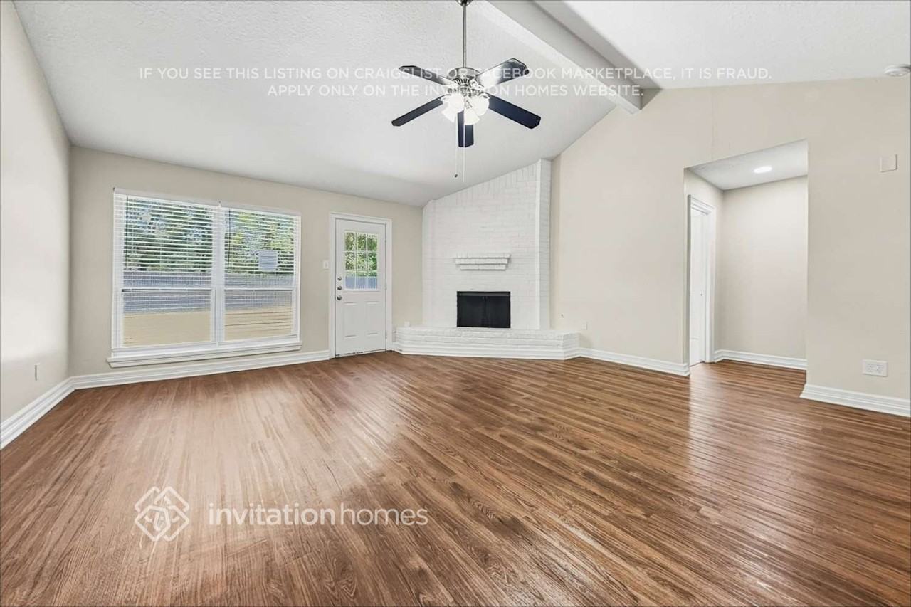 9422 Chartermoss Cir - Photo 4 of 19