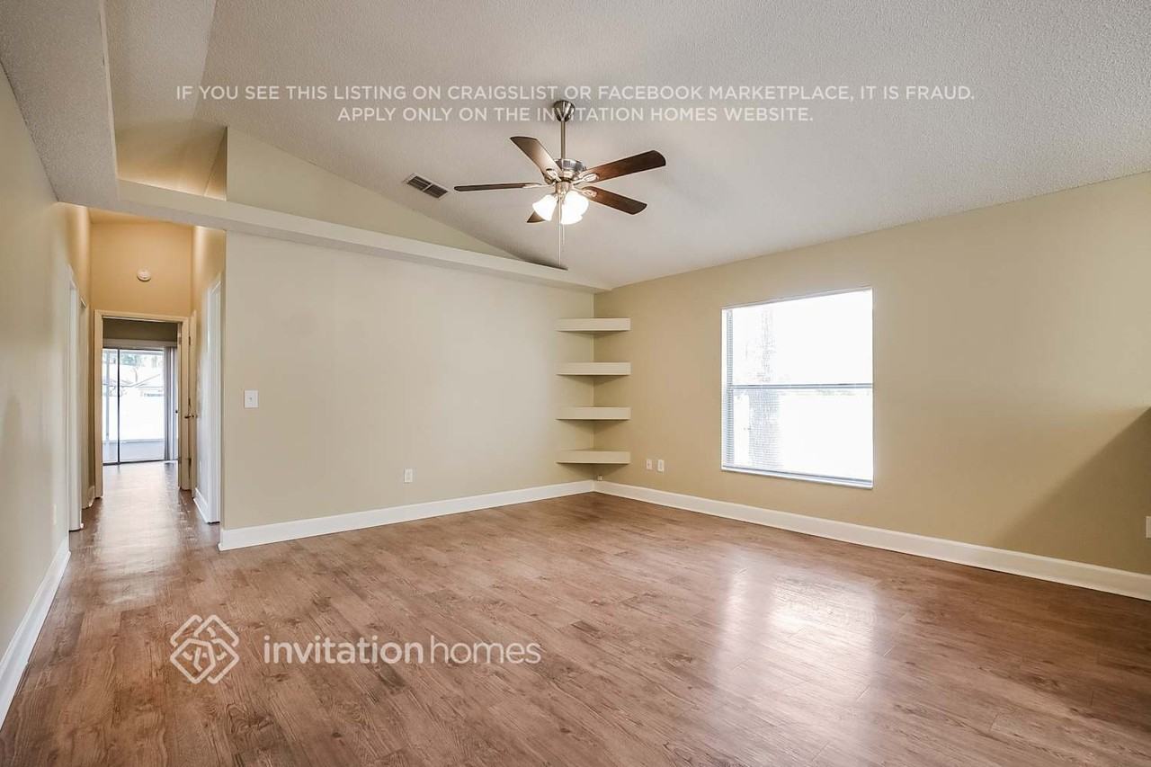 924 N Grant St - Photo 3 of 17