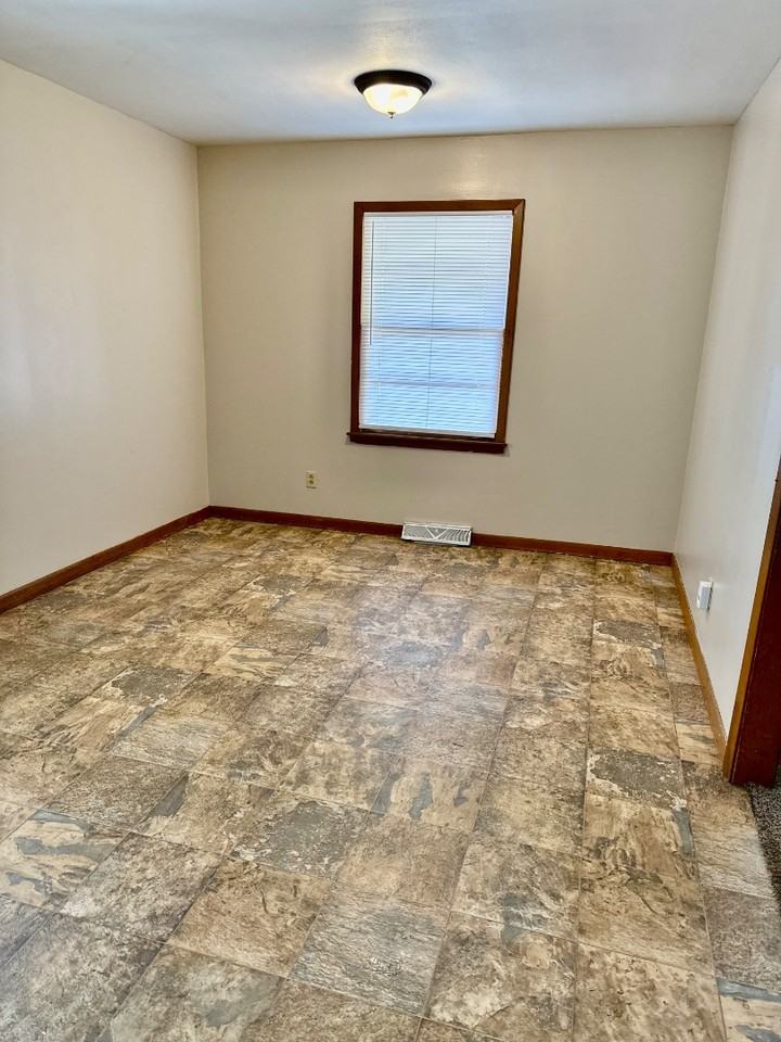 808 Davis Blvd - Photo 7 of 20