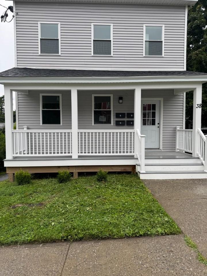 38 Corlies Ave - Photo 6 of 9