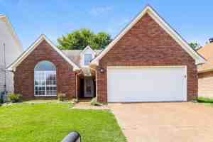 featured image of 9441 Club Walk Ct