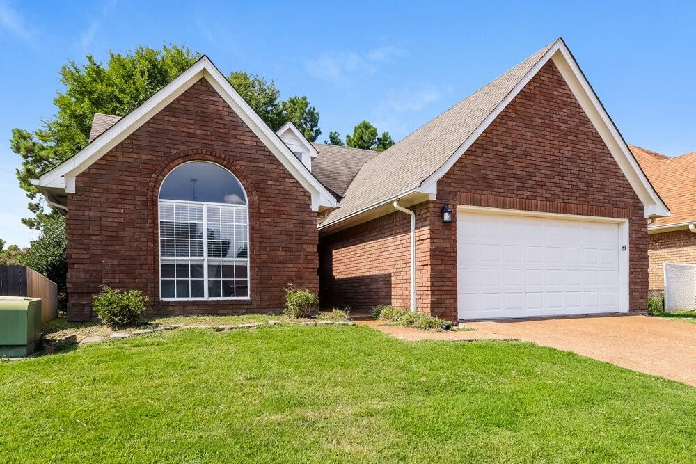 9441 Club Walk Ct - Photo 3 of 16
