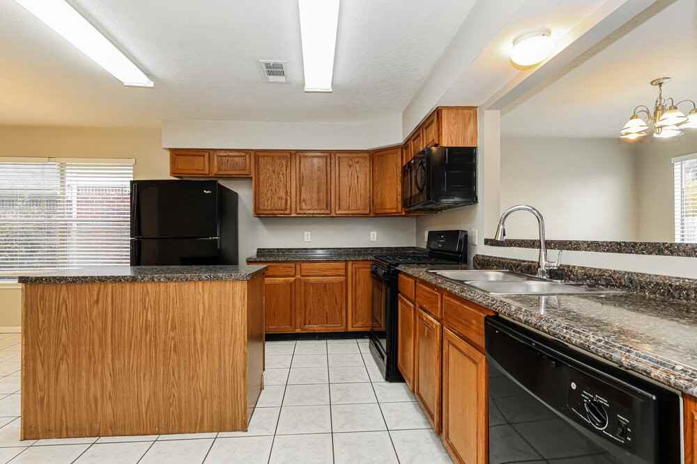 10326 Timberloch Dr - Photo 7 of 17